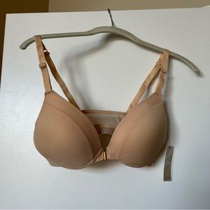Lively The Front Close No-Wire Bra size 36C